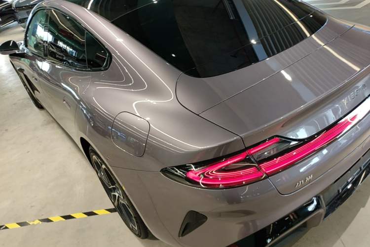 Used Xiaomi Auto SU7 2024 Rear-Drive Ultra-Long Range Advanced Pro-Level Intelligent Driving Version Exterior 2