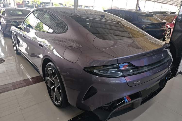 Used Xiaomi Auto SU7 2024 Rear-Drive Ultra-Long Range Advanced Pro-Level Intelligent Driving Version Exterior 2