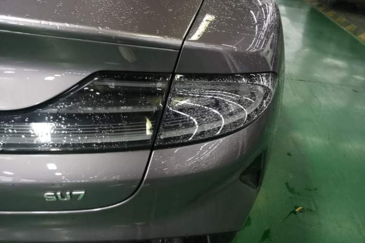 Used Xiaomi Auto SU7 2024 Rear-Drive Long-Range Intelligent Driving Version Exterior 3