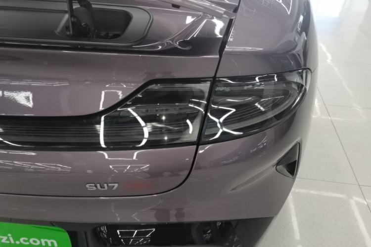 Used Xiaomi Auto SU7 2024 Four-Wheel Drive Ultra-Long Range Advanced Intelligent Driving Max Edition Exterior 3