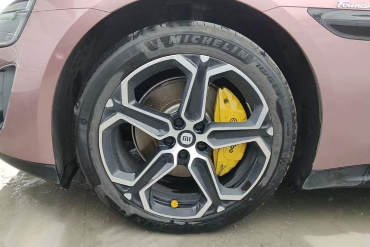 Used Xiaomi Auto SU7 2024 Rear-Drive Long-Range Intelligent Driving Version Exterior 4