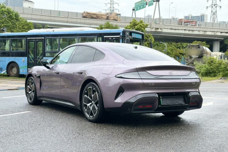 Used Xiaomi Auto SU7 2024 Rear-Drive Long-Range Intelligent Driving Version Exterior 4