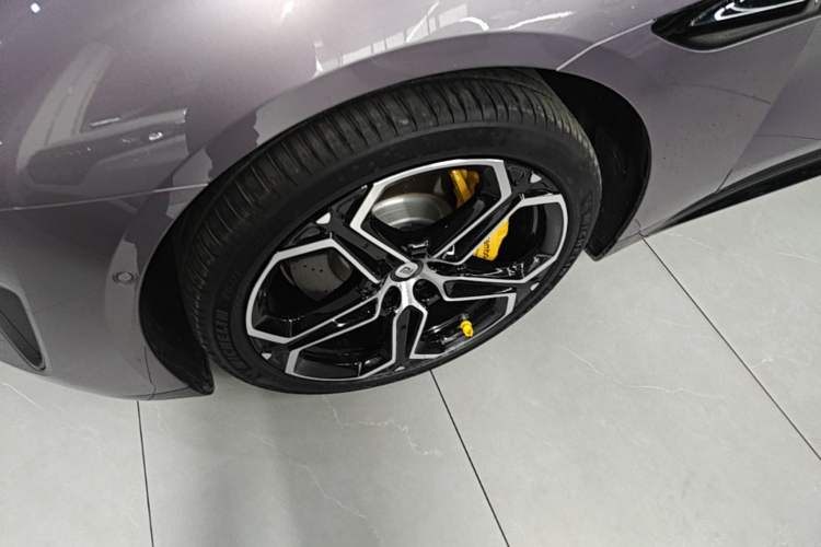 Used Xiaomi Auto SU7 2024 Rear-Drive Ultra-Long Range Advanced Pro-Level Intelligent Driving Version Exterior 4