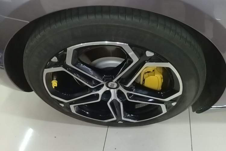 Used Xiaomi Auto SU7 2024 Four-Wheel Drive Ultra-Long Range Advanced Intelligent Driving Max Edition Exterior 5