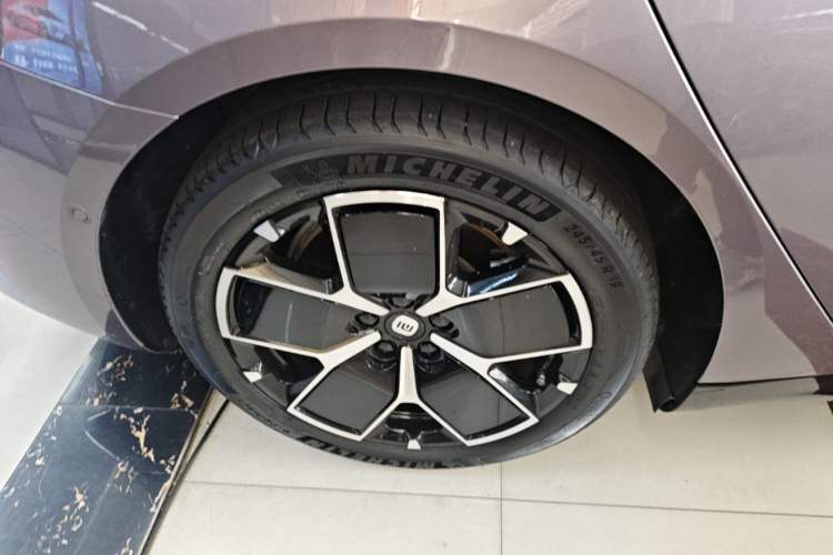 Used Xiaomi Auto SU7 2024 Rear-Drive Ultra-Long Range Advanced Pro-Level Intelligent Driving Version Exterior 5