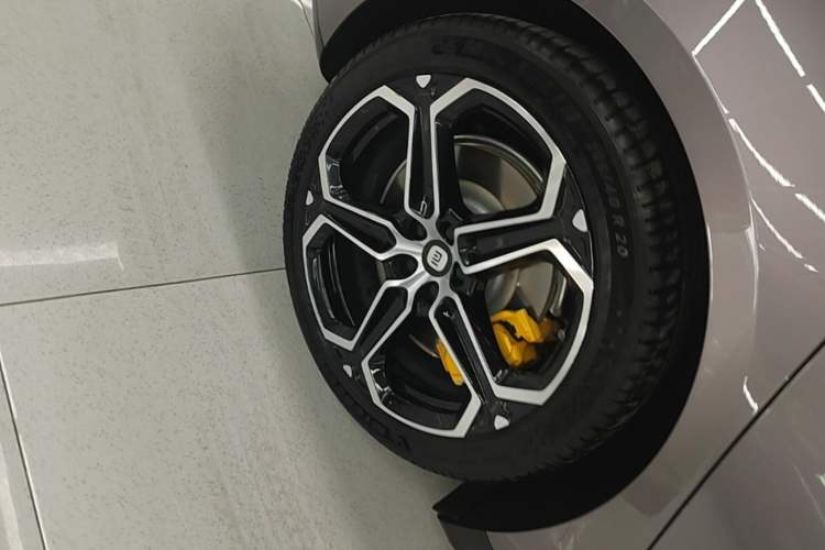 Used Xiaomi Auto SU7 2024 Four-Wheel Drive Ultra-Long Range Advanced Intelligent Driving Max Edition Exterior 5