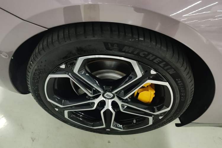 Used Xiaomi Auto SU7 2024 Four-Wheel Drive Ultra-Long Range Advanced Intelligent Driving Max Edition Exterior 5