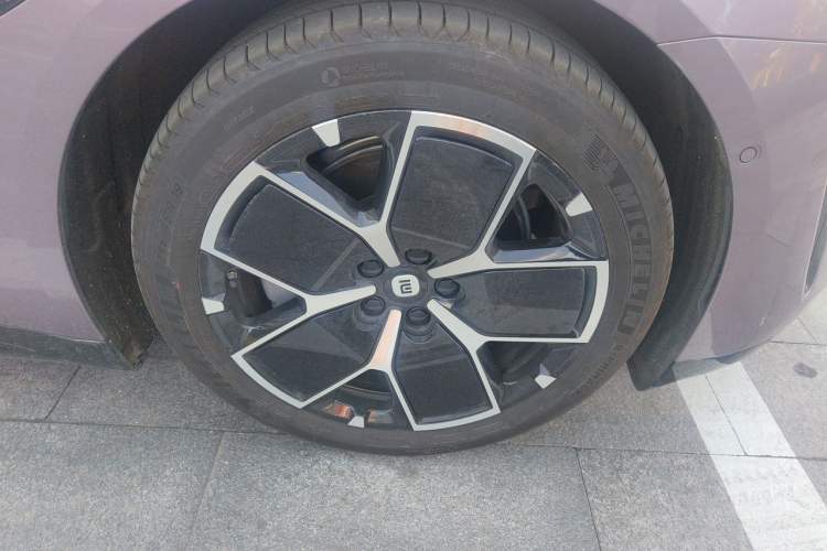 Used Xiaomi Auto SU7 2024 Rear-Drive Ultra-Long Range Advanced Pro-Level Intelligent Driving Version Exterior 7