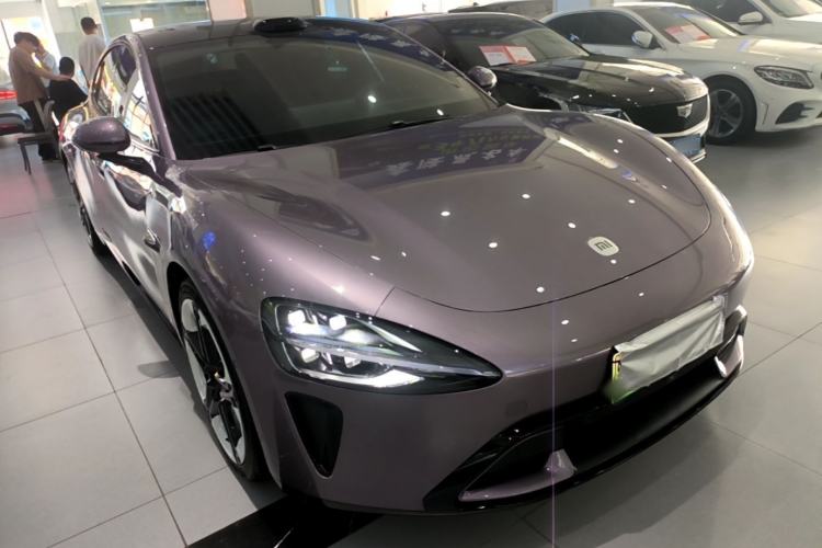 Used Xiaomi Auto SU7 2024 Four-Wheel Drive Ultra-Long Range Advanced Intelligent Driving Max Edition Front Right 45 Deg