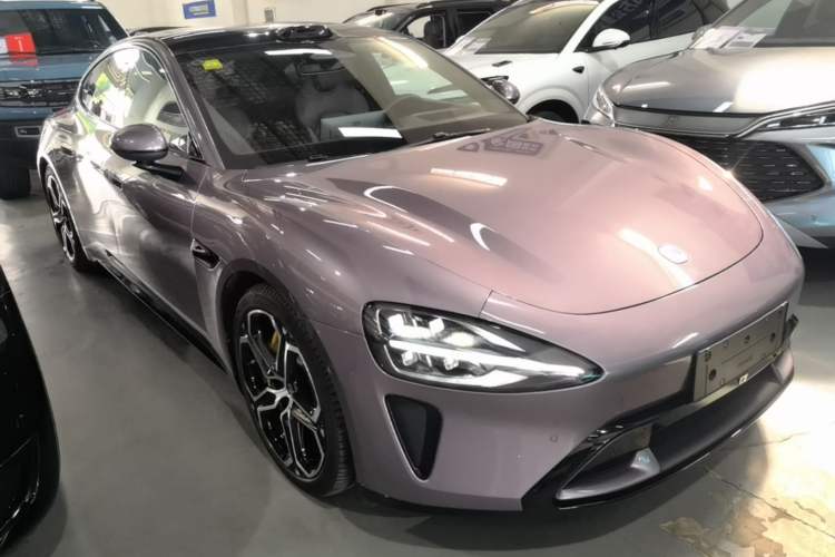 Used Xiaomi Auto SU7 2024 Four-Wheel Drive Ultra-Long Range Advanced Intelligent Driving Max Edition Front Right 45 Deg