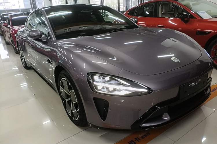 Used Xiaomi Auto SU7 2024 Rear-Drive Long-Range Intelligent Driving Version Front Right 45 Deg