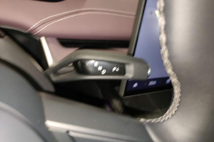 Used Xiaomi Auto SU7 2024 Rear-Drive Ultra-Long Range Advanced Pro-Level Intelligent Driving Version Gear Lever