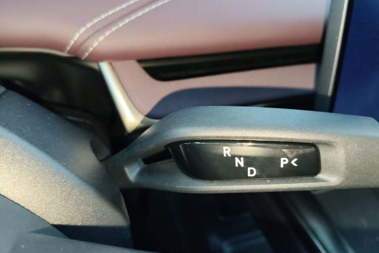 Used Xiaomi Auto SU7 2024 Rear-Drive Standard Founder Edition Gear Lever