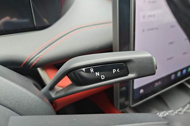 Used Xiaomi Auto SU7 2024 Rear-Drive Ultra-Long Range Advanced Pro-Level Intelligent Driving Version Gear Lever