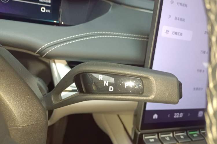 Used Xiaomi Auto SU7 2024 Rear-Drive Ultra-Long Range Advanced Pro-Level Intelligent Driving Version Gear Lever