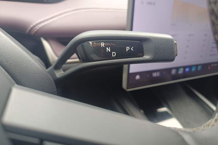 Used Xiaomi Auto SU7 2024 Rear-Drive Long-Range Intelligent Driving Version Gear Lever