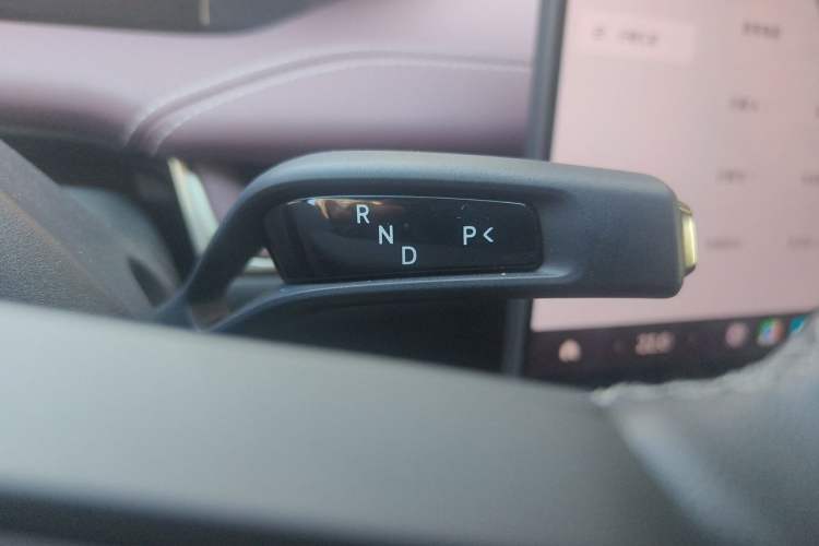 Used Xiaomi Auto SU7 2024 Four-Wheel Drive Ultra-Long Range Advanced Intelligent Driving Max Edition Gear Lever
