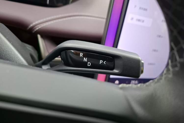 Used Xiaomi Auto SU7 2024 Four-Wheel Drive Ultra-Long Range Advanced Intelligent Driving Max Edition Gear Lever