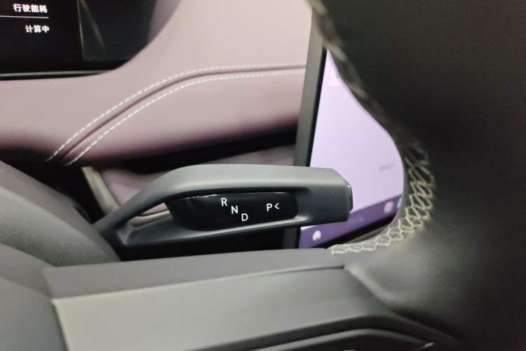 Used Xiaomi Auto SU7 2024 Rear-Drive Ultra-Long Range Advanced Pro-Level Intelligent Driving Version Gear Lever