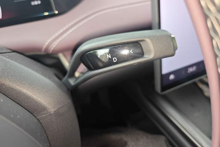 Used Xiaomi Auto SU7 2024 Rear-Drive Long-Range Intelligent Driving Version Gear Lever