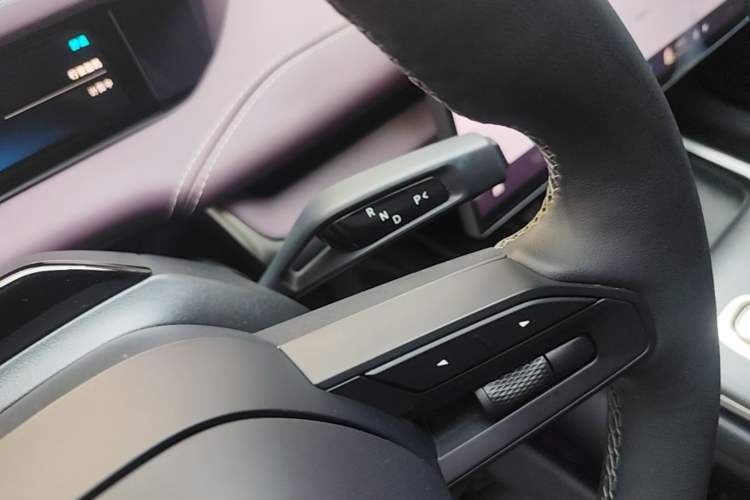 Used Xiaomi Auto SU7 2024 Rear-Drive Long-Range Intelligent Driving Version Gear Lever