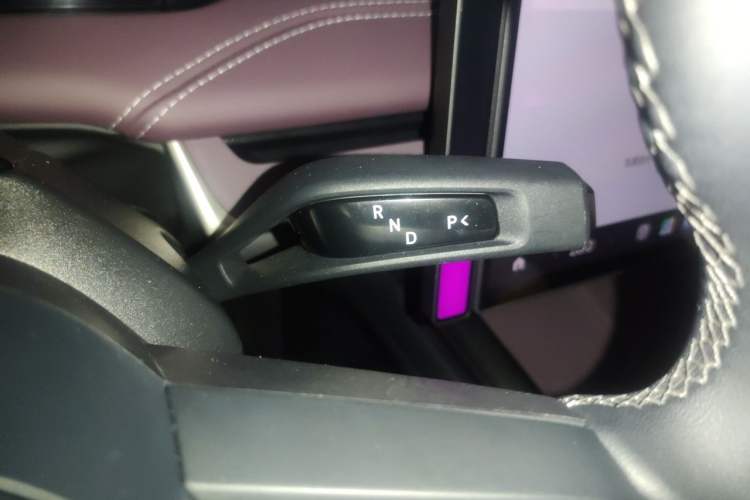 Used Xiaomi Auto SU7 2024 Rear-Drive Ultra-Long Range Advanced Pro-Level Intelligent Driving Version Gear Lever