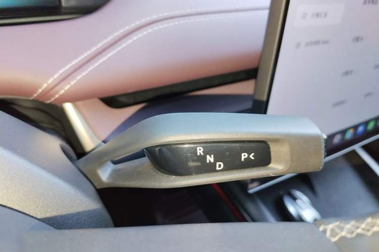 Used Xiaomi Auto SU7 2024 Four-Wheel Drive Ultra-Long Range Advanced Intelligent Driving Max Edition Gear Lever