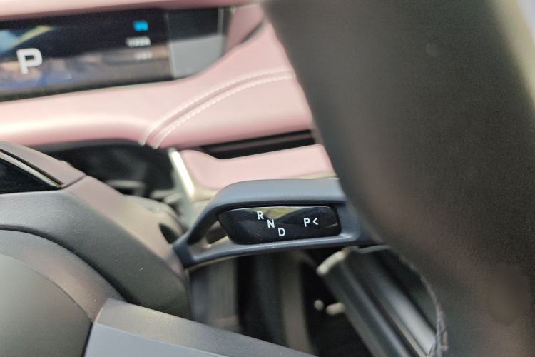 Used Xiaomi Auto SU7 2024 Rear-Drive Ultra-Long Range Advanced Pro-Level Intelligent Driving Version Gear Lever