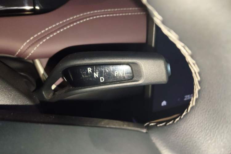 Used Xiaomi Auto SU7 2024 Rear-Drive Long-Range Intelligent Driving Version Gear Lever