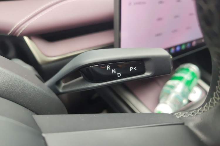 Used Xiaomi Auto SU7 2024 Four-Wheel Drive Ultra-Long Range Advanced Intelligent Driving Max Edition Gear Lever