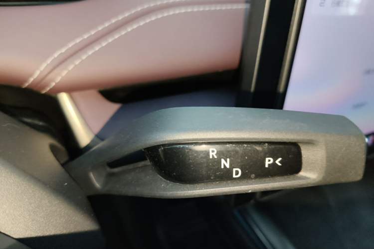 Used Xiaomi Auto SU7 2024 Rear-Drive Long-Range Intelligent Driving Version Gear Lever