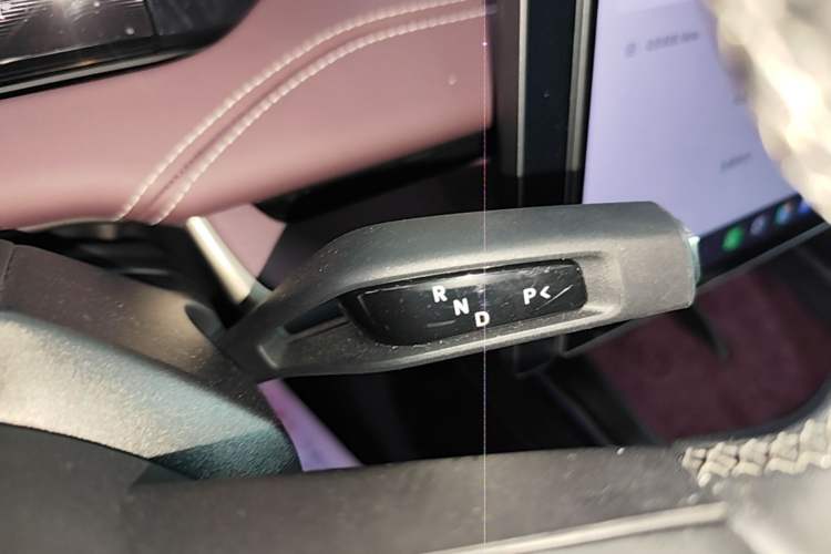 Used Xiaomi Auto SU7 2024 Four-Wheel Drive Ultra-Long Range Advanced Intelligent Driving Max Edition Gear Lever