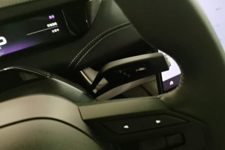 Used Xiaomi Auto SU7 2024 Four-Wheel Drive Ultra-Long Range Advanced Intelligent Driving Max Edition Gear Lever