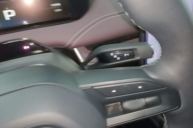 Used Xiaomi Auto SU7 2024 Rear-Drive Ultra-Long Range Advanced Pro-Level Intelligent Driving Version Gear Lever