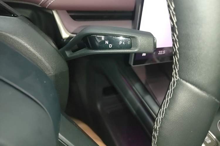 Used Xiaomi Auto SU7 2024 Four-Wheel Drive Ultra-Long Range Advanced Intelligent Driving Max Edition Gear Lever