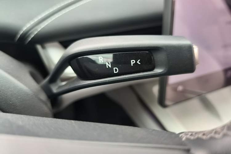 Used Xiaomi Auto SU7 2024 Rear-Drive Ultra-Long Range Advanced Pro-Level Intelligent Driving Version Gear Lever