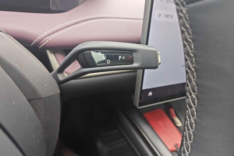 Used Xiaomi Auto SU7 2024 Four-Wheel Drive Ultra-Long Range Advanced Intelligent Driving Max Edition Gear Lever