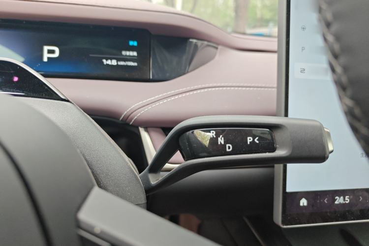 Used Xiaomi Auto SU7 2024 Rear-Drive Ultra-Long Range Advanced Pro-Level Intelligent Driving Version Gear Lever