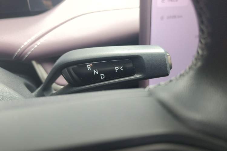 Used Xiaomi Auto SU7 2024 Rear-Drive Long-Range Intelligent Driving Version Gear Lever