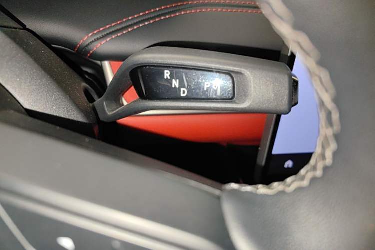 Used Xiaomi Auto SU7 2024 Rear-Drive Ultra-Long Range Advanced Pro-Level Intelligent Driving Version Gear Lever