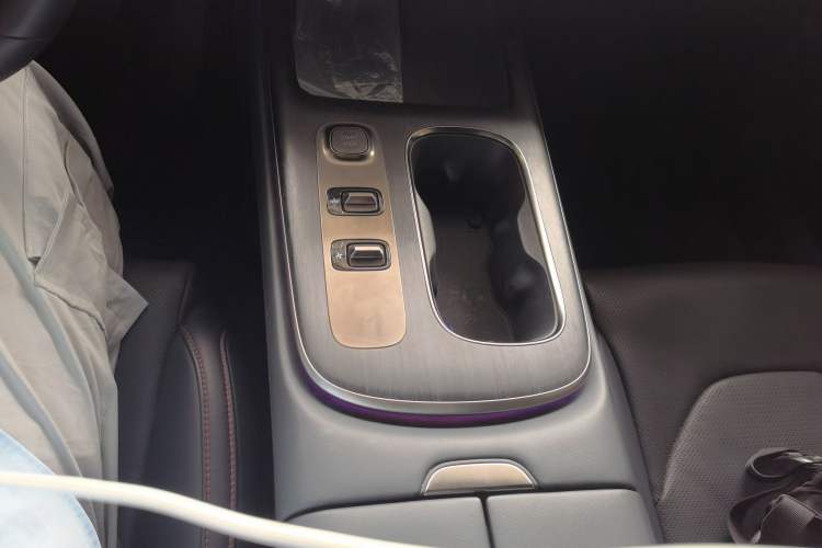 Used Xiaomi Auto SU7 2024 Rear-Drive Long-Range Intelligent Driving Version Gear Lever