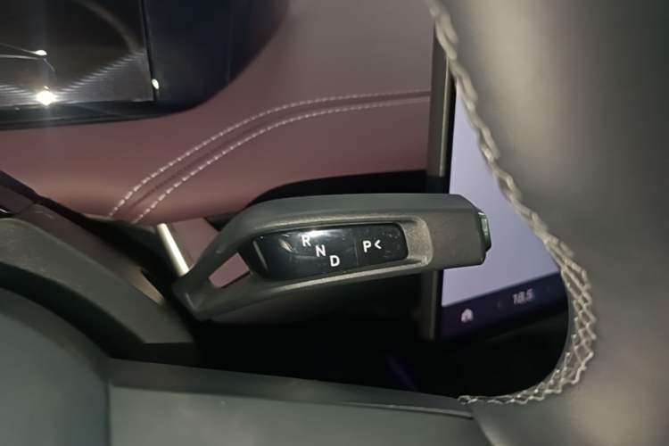 Used Xiaomi Auto SU7 2024 Rear-Drive Long-Range Intelligent Driving Version Gear Lever