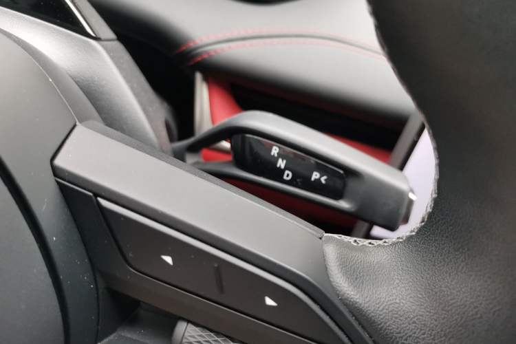 Used Xiaomi Auto SU7 2024 Rear-Drive Long-Range Intelligent Driving Version Gear Lever