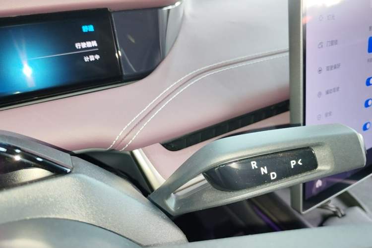 Used Xiaomi Auto SU7 2024 Rear-Drive Long-Range Intelligent Driving Version Gear Lever