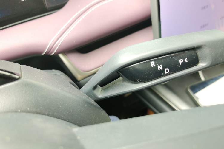 Used Xiaomi Auto SU7 2024 Rear-Drive Long-Range Intelligent Driving Version Gear Lever