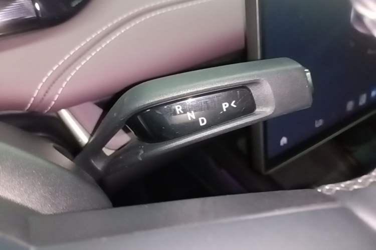 Used Xiaomi Auto SU7 2024 Rear-Drive Long-Range Intelligent Driving Version Gear Lever