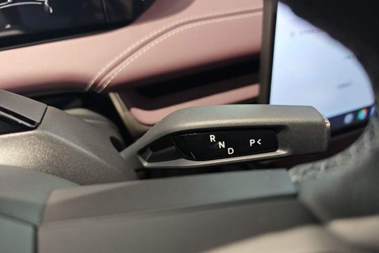 Used Xiaomi Auto SU7 2024 Four-Wheel Drive Ultra-Long Range Advanced Intelligent Driving Max Edition Gear Lever