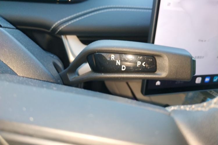 Used Xiaomi Auto SU7 2024 Rear-Drive Long-Range Intelligent Driving Version Gear Lever