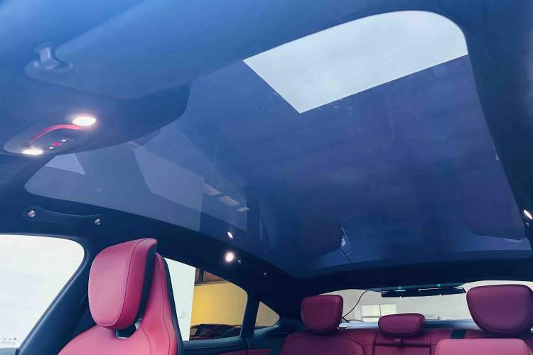 Used Xiaomi Auto SU7 2024 Four-Wheel Drive Ultra-Long Range Advanced Intelligent Driving Max Edition Headliner