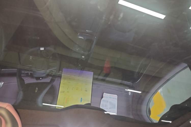 Used Xiaomi Auto SU7 2024 Four-Wheel Drive Ultra-Long Range Advanced Intelligent Driving Max Edition Headliner